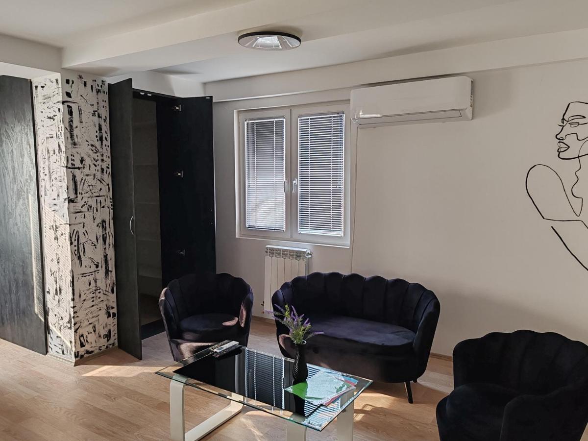 Central Modern Flat M&M Apartments Skopie Exterior foto