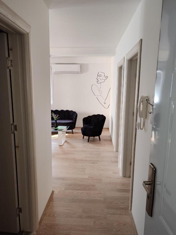 Central Modern Flat M&M Apartments Skopie Exterior foto